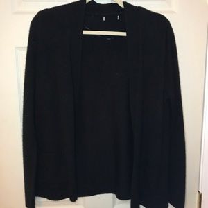 Cute black sweater!
